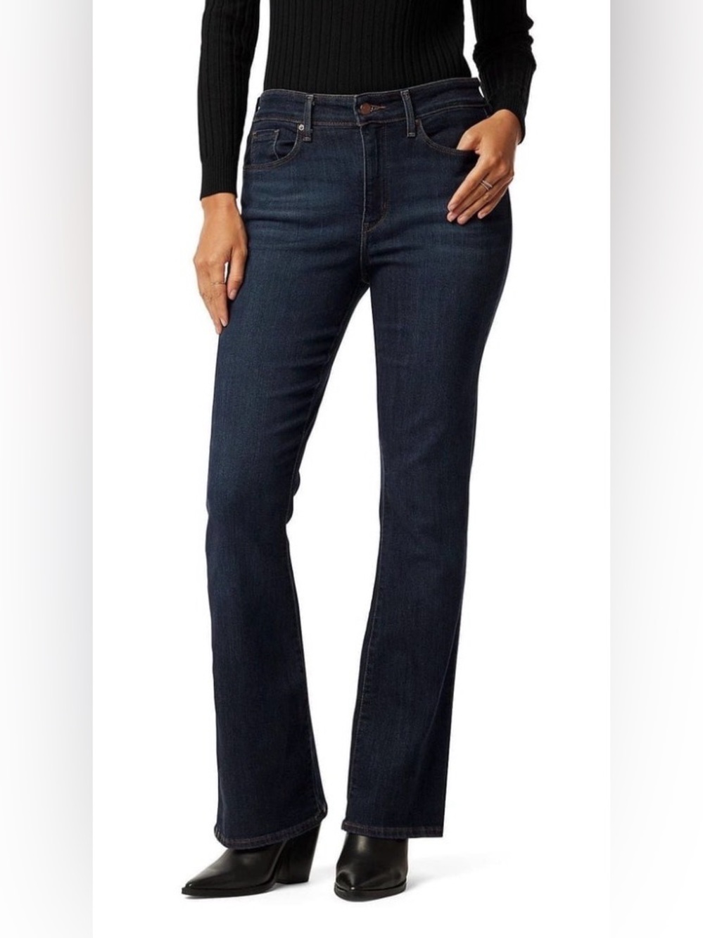 Levi Strauss Signature™ Women’s Mid Rise Bootcut Jeans